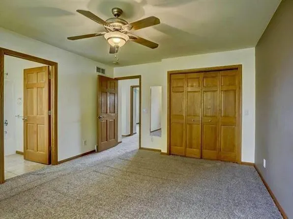 1004 Severson Dr, Madison, WI 53718