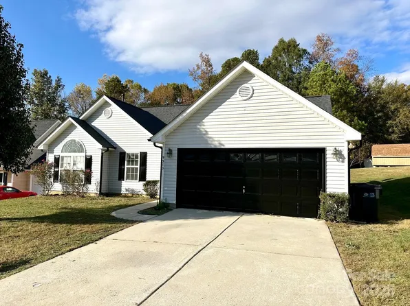 9513 Isaac Hunter Dr, Charlotte, NC 28214