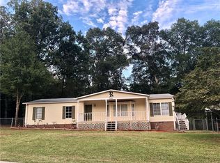 341 Dickard Rd, Seneca, SC 29672
