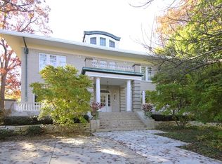 440 Moraine Rd, Highland Park, IL 60035