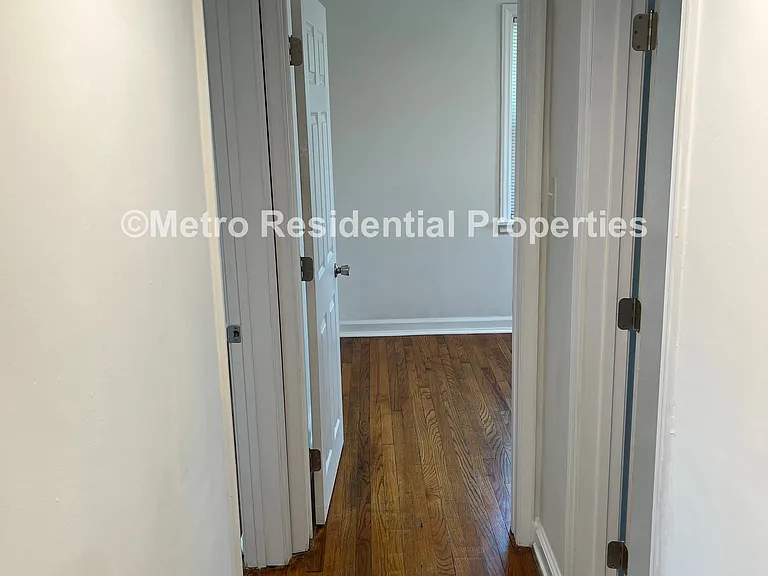 1014 Nelson St — Photo 11
