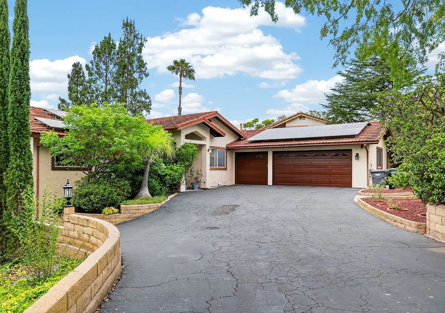 13660 Acorn Patch Ln — Photo 1