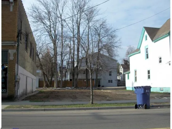 738 Martin Luther King Jr St SE, Grand Rapids, MI 49507