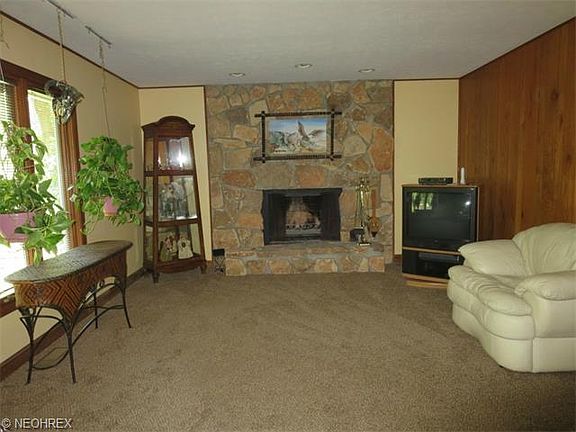 4th image of 22397 Rock Creek Cir