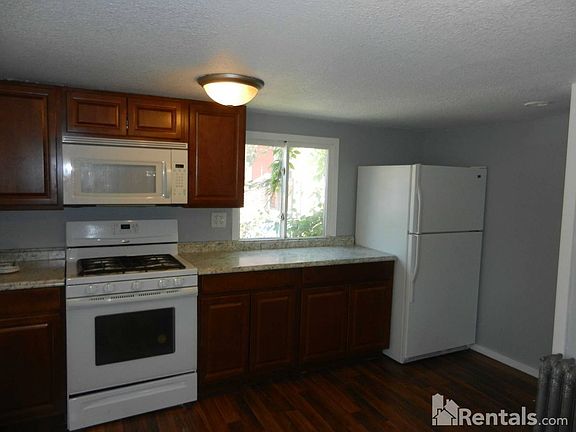 3rd image of 509 Jefferson Ave