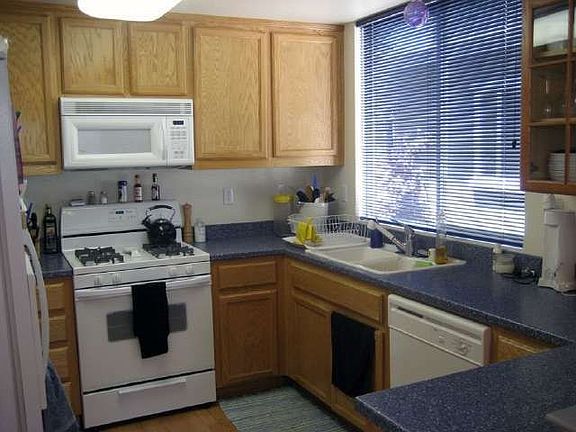2nd image of 474 White Chapel Ave