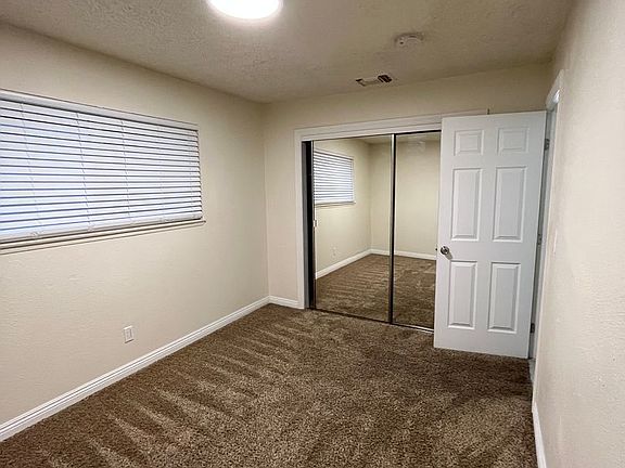 5th image of 607 E Houston Ave APT C