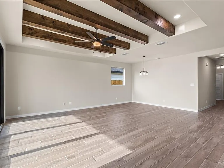 4809 S Markland Ave — Photo 5