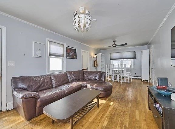 3rd image of 26 Shute Path