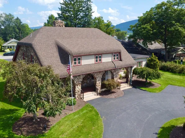 1220 Northway Rd, Williamsport, PA 17701