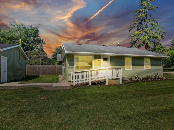 2701 20th St, Zion, IL 60099