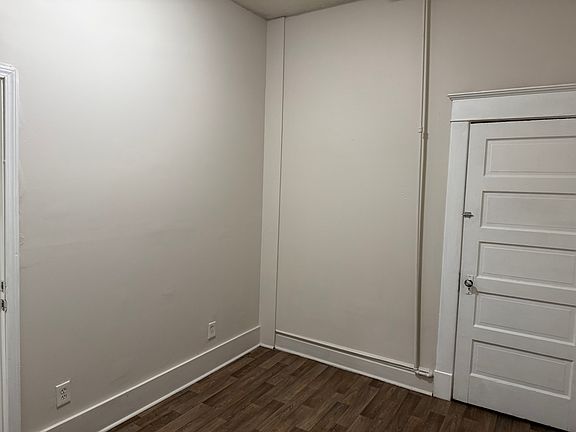 3rd image of 1704 Wilson Ave