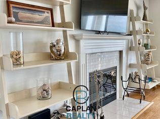 1 Mansfield Grove Rd #B1, East Haven, CT 06512