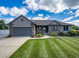 107 South Dr, Ligonier, IN 46767