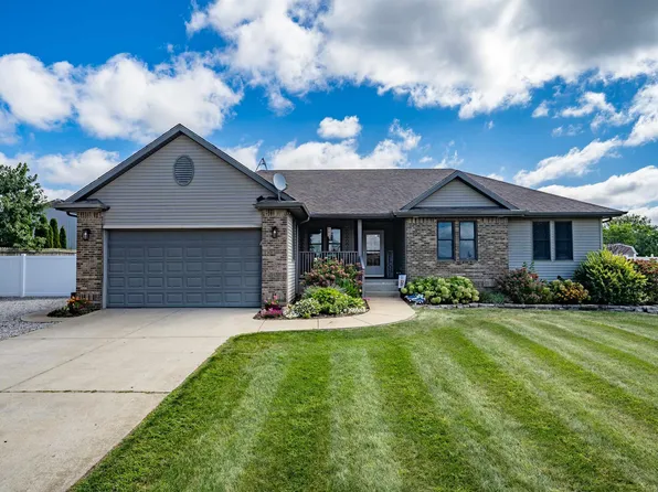 107 South Dr, Ligonier, IN 46767