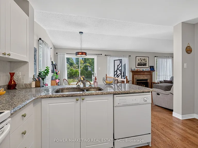 6886 Edgar Brault St — Photo 19