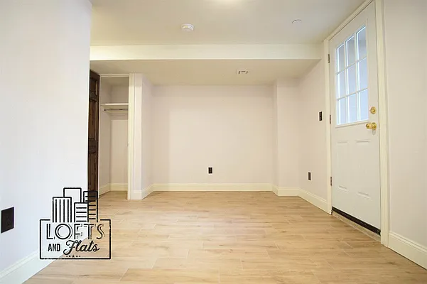 Rented by Lofts and Flats LLC | media 35