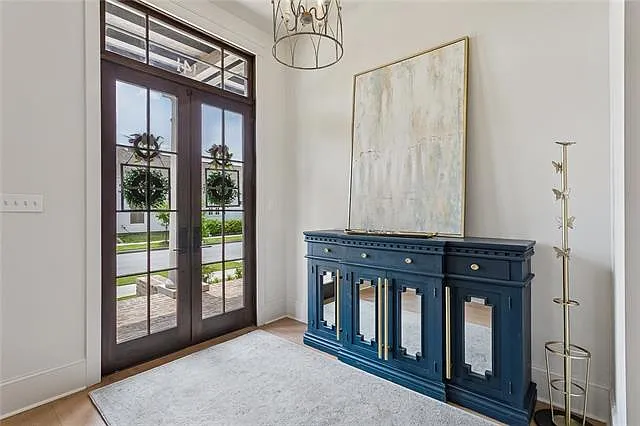 5 bed, 4.5 bath, 3916 sqft, $7,500 — Photo 3