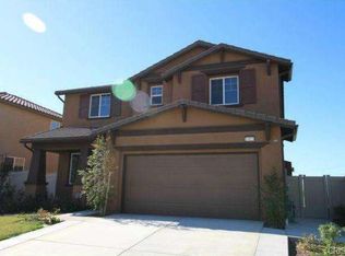 13123 Hummingbird Ln, Sylmar, CA 91342
