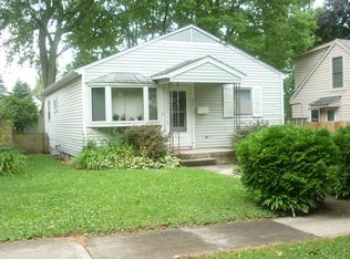 621 Ellwood Ave, Dekalb, IL 60115