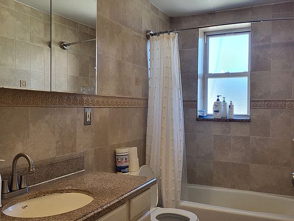 3rd image of 70 Bay 20th St APT 3