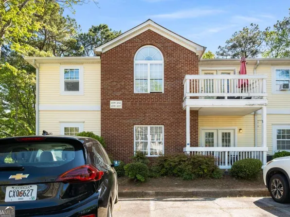 4337 Orchard Park Ct, Stone Mountain, GA 30083