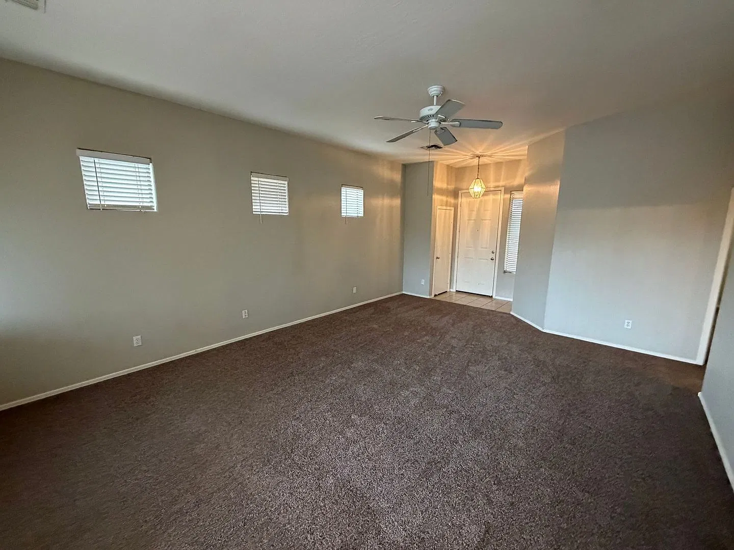 3 Bedroom - 2 Bath - 1435 Sq. Ft. Home in Chandler — Photo 3