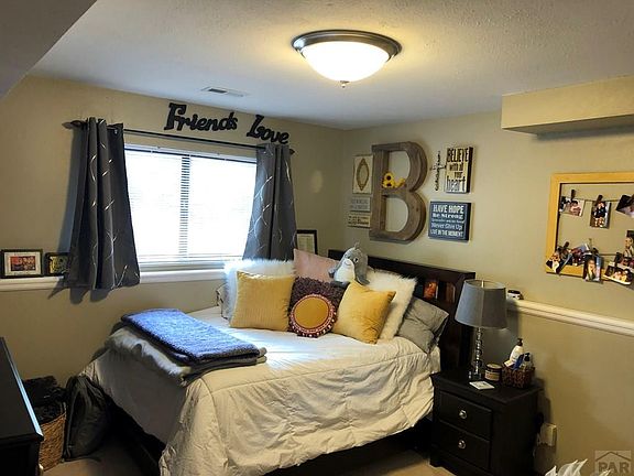 4th image of 4614 Castor Dr