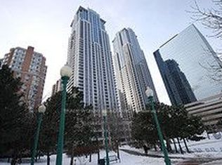 761 Bay St #908-C01, Toronto, ON M5G 2R2
