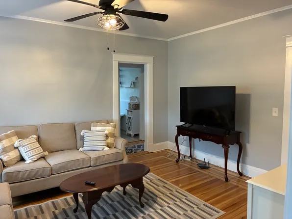 215 High St Floor 1, Westerly, RI 02891