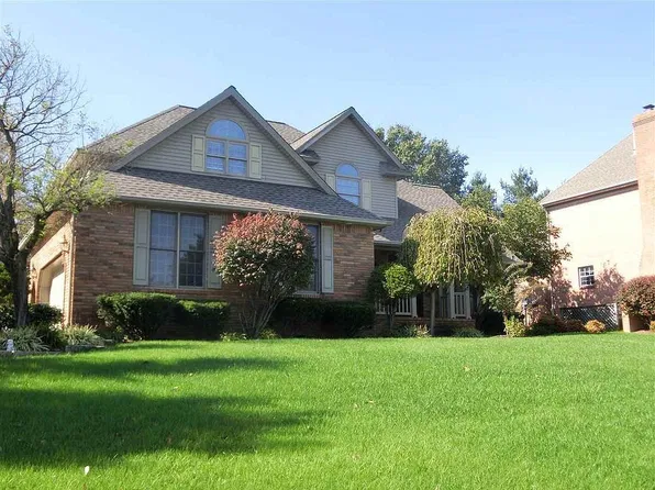 1546 Spring Creek Dr, Murray, KY 42071