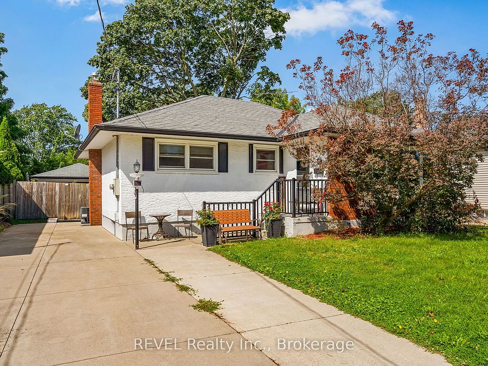 1st image of 15 Duncan Dr
