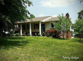 564 Bowles Dodson Rd, Red House, WV 25168