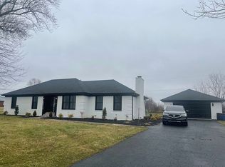 14 Honeysuckle Ln, Campbellsville, KY 42718