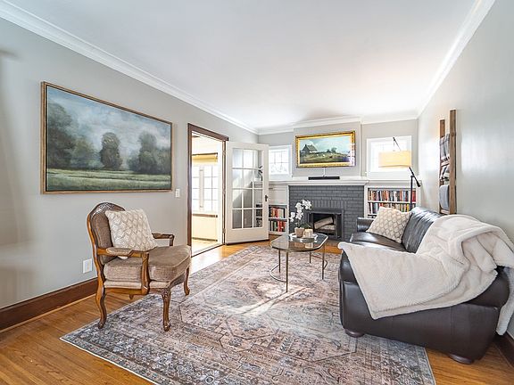 4th image of 187 Chestnut Hill Dr