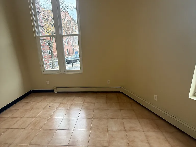138 S Broadway #1B — Photo 5