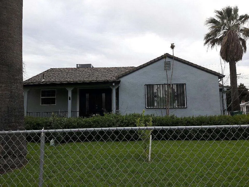 640 N F St photo 1