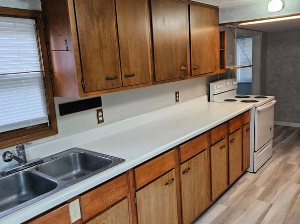 (undisclosed Address)