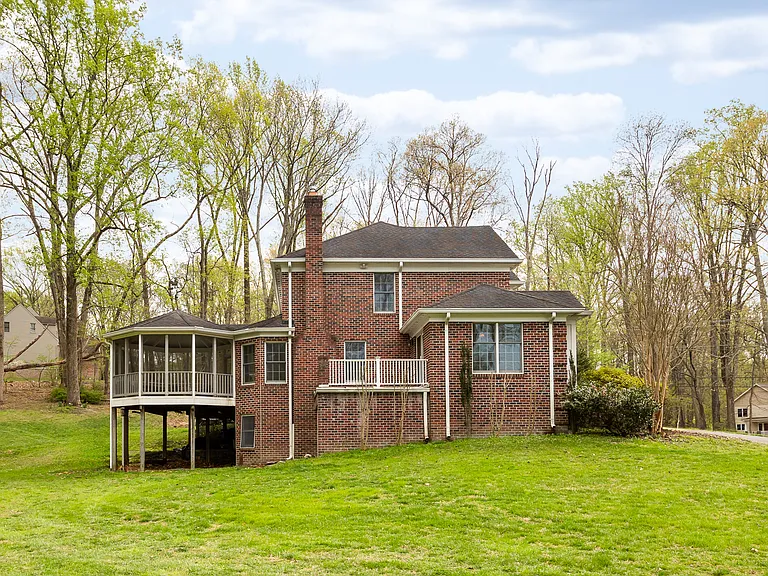 13576 Highland Rd — Photo 68