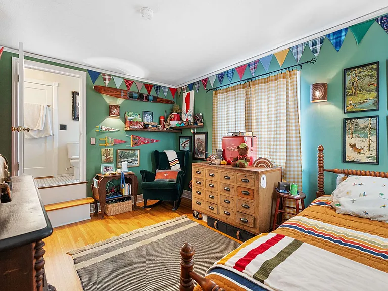 2615 Myrtle Ave — Photo 33