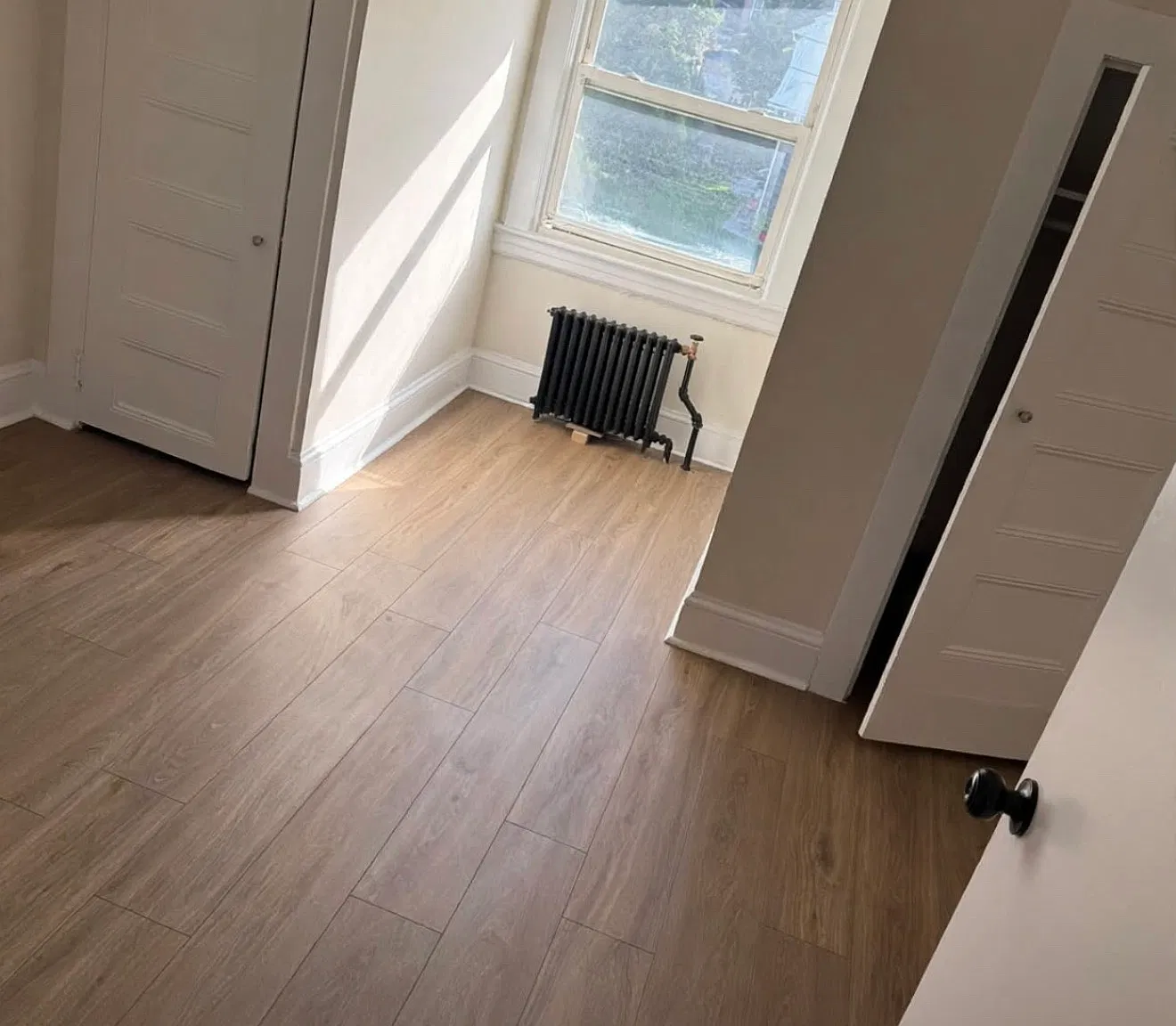 2 bed, 850 sqft, $2,700 — Photo 4