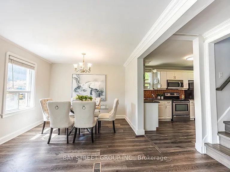 12 Craigmore Cres #MAIN FL — Photo 12