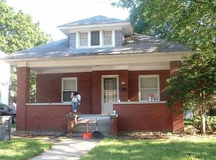 407 Lovell St, Elgin, IL 60120