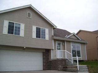 8806 N 75th Ave, Omaha, NE 68122