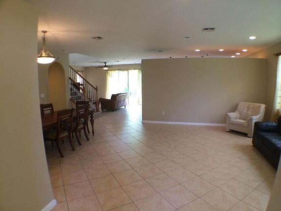 4th image of 11940 SW Knightsbridge Ln