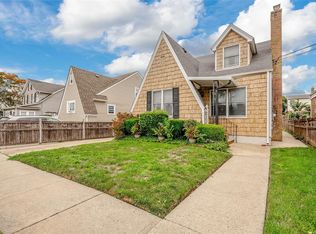 213 Madison Ave, Oceanside, NY 11572