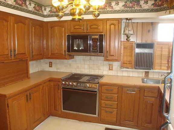 3rd image of 255-257 Buttonwood Ave