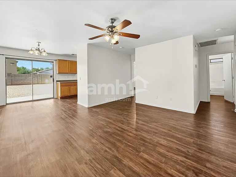 6217 W Warner St — Photo 6