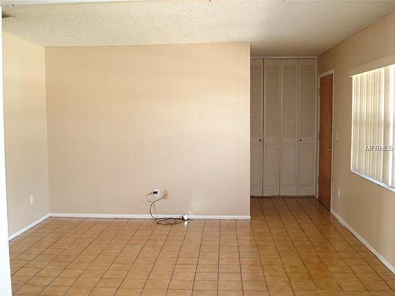 2nd image of 714 Galsworthy Ave