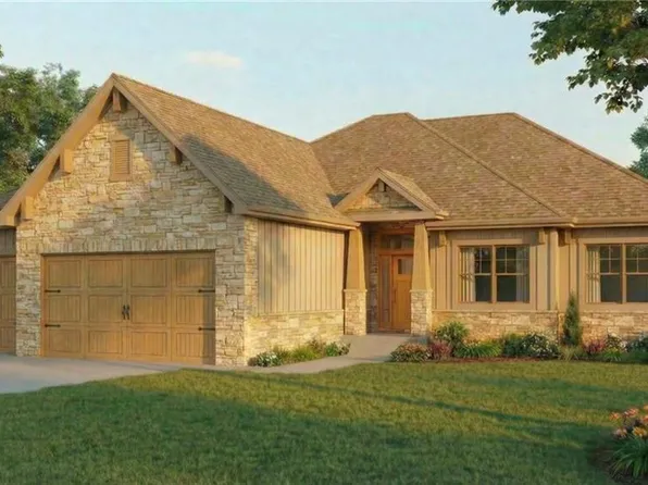 30303 E 138th St, Lees Summit, MO 64086